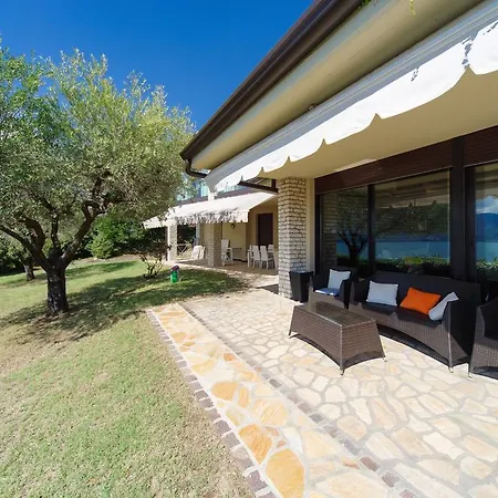 Villa Elysium *